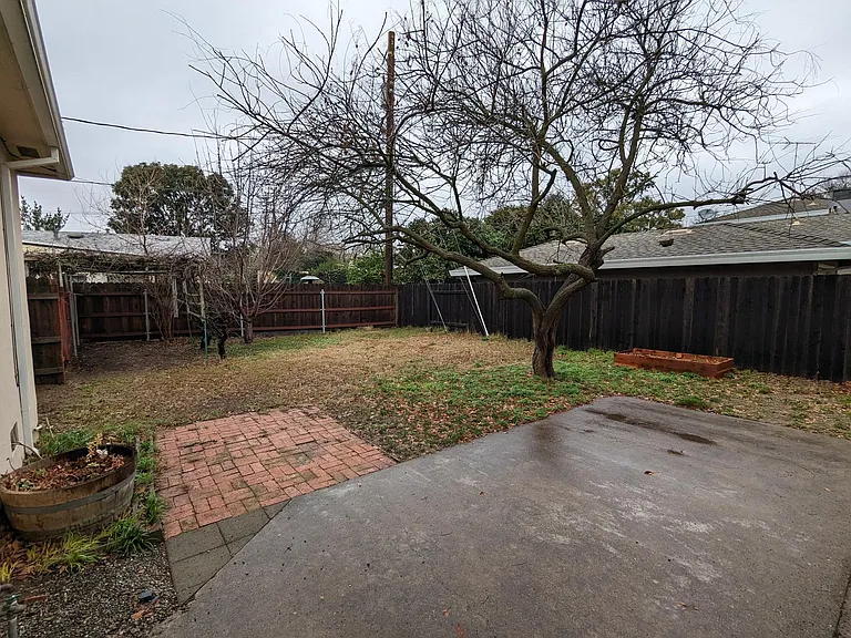 5600 Moddison Ave — Photo 9