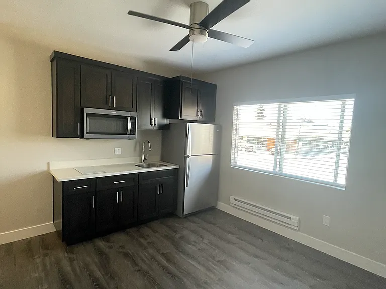 202 E Lake Ave #208 — Photo 5