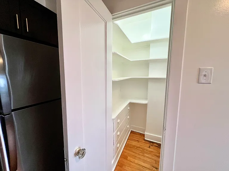 2648 W North Shore Ave #3D — Photo 8