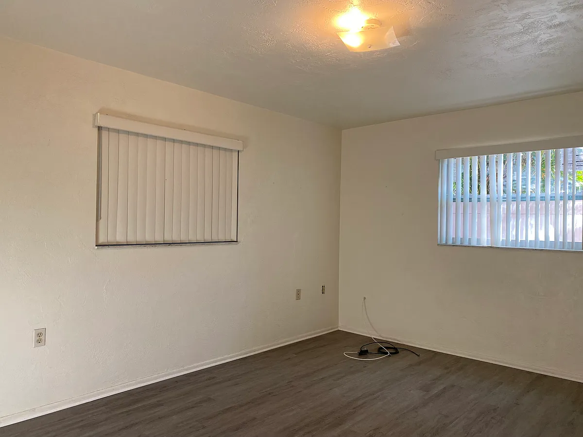 Building Photo - 6480 31st Ter N