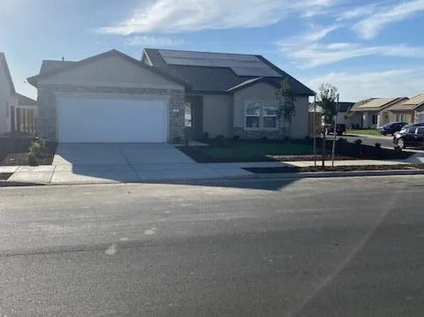 1129 S Chess Terrace Street E, Porterville, CA 93257