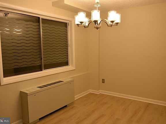 2nd image of 1503 S George Mason Dr APT 2