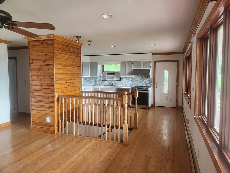 532 Hamlet Dr — Photo 9