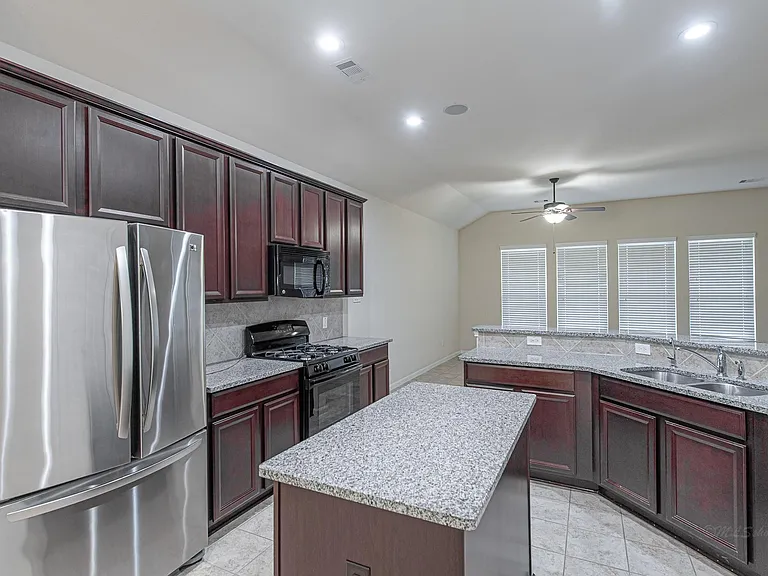 3422 Smart Sands Ln — Photo 9