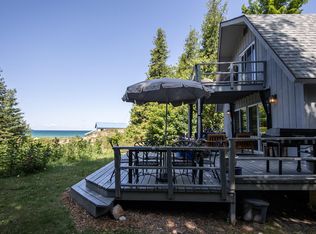 28095 Driftwood Ct, Beaver Island, MI 49782