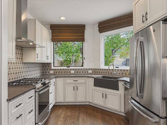 4th image of 91 Rio Vista Pl