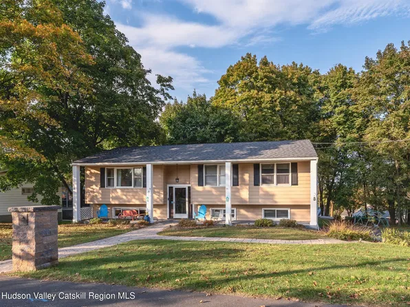 41 Hillcrest Avenue, Kingston, NY 12401