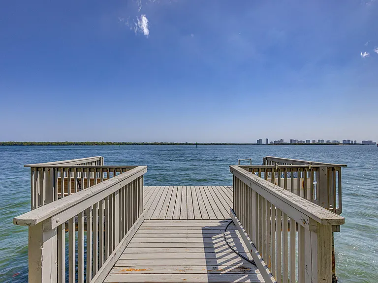 52 Yacht Club Dr #305 — Photo 11