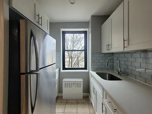 Rented by Bruma Realty LLC | media 1