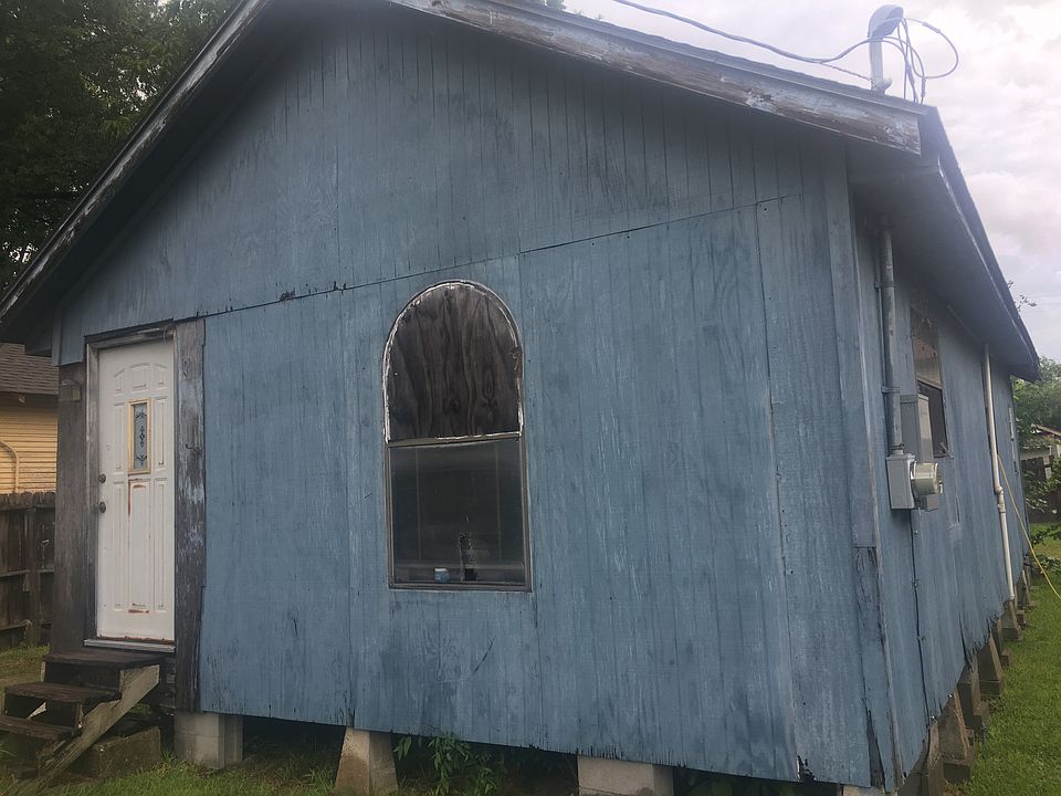 1st image of 1313 Magnolia St