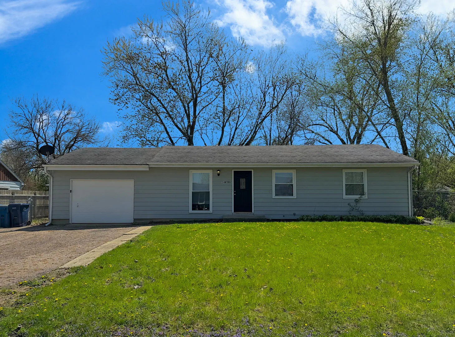34W789 S James Dr photo 1
