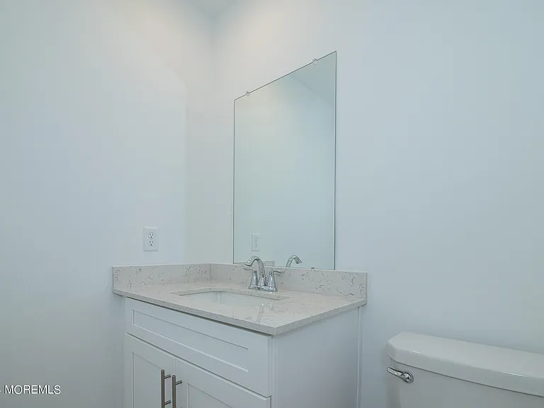 18 Crimson Dr — Photo 29