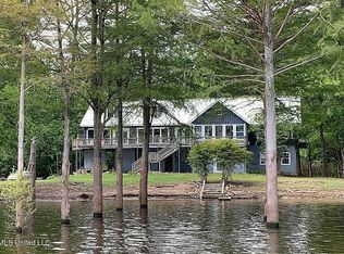 458 N Lake Ferguson Rd, Greenville, MS 38703