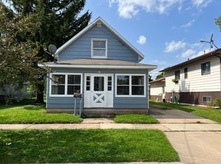 755 Grove St, Oshkosh, WI 54901