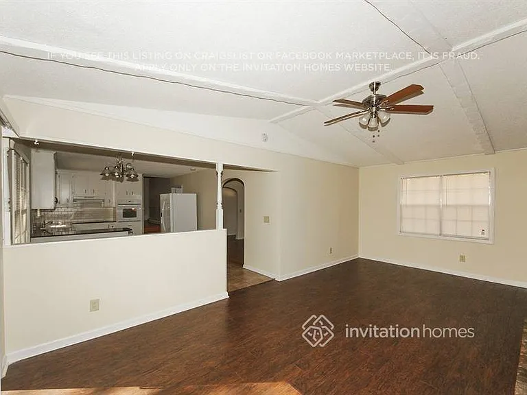 323 Princess Ave — Photo 7