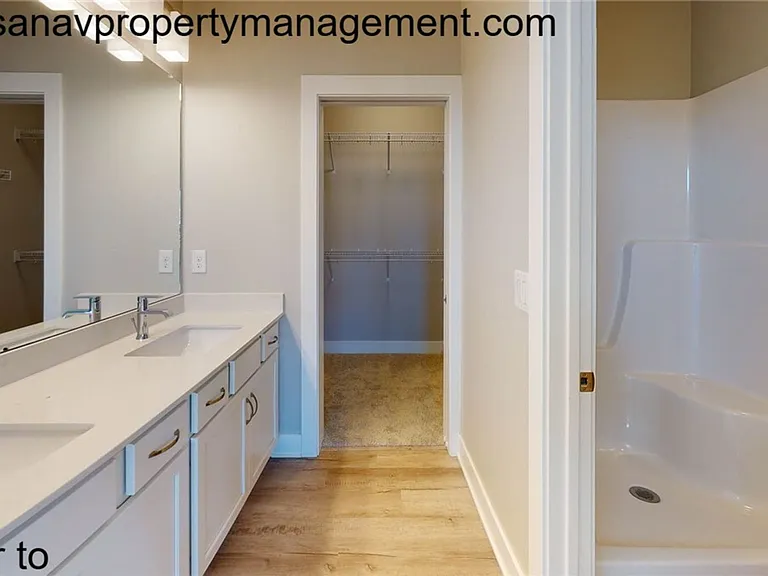 3905 NE 6th St — Photo 5