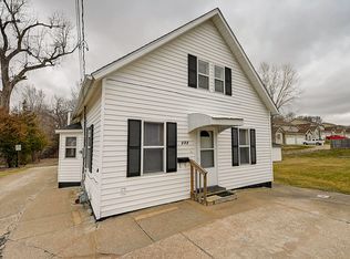 217 Bridgeman St, Muscatine, IA 52761