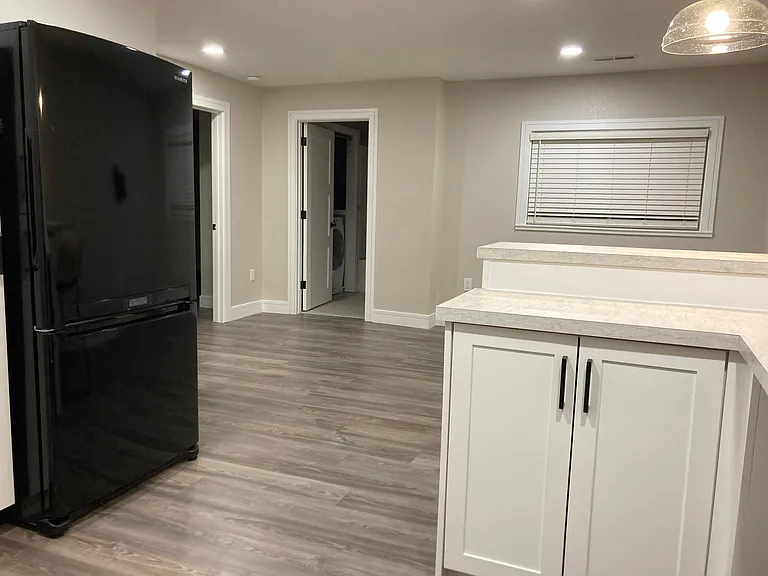 2760 Highlawn Ave #1/2 — Photo 5