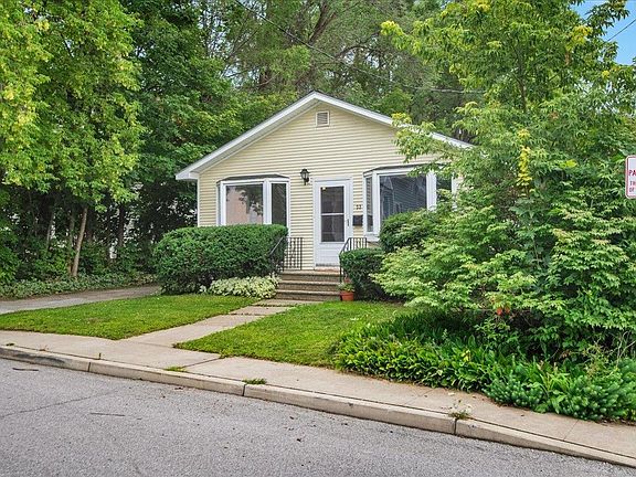 3rd image of 22 Ferris Street