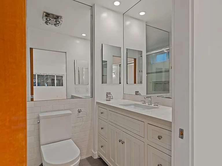 9005 Cynthia St #119 — Photo 14