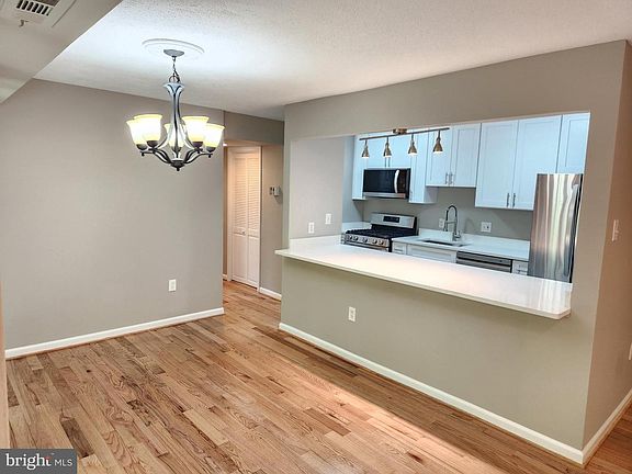 5th image of 3772 Bel Pre Rd APT 6
