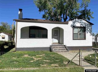 909 8th St #909-1/2, Rawlins, WY 82301