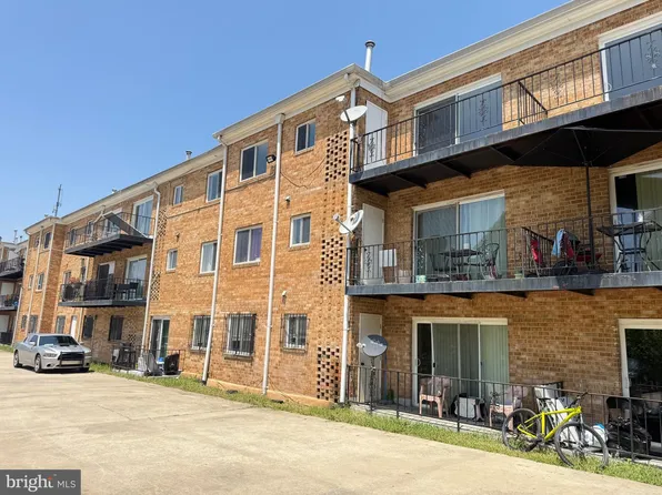 5009 D St SE APT 303, Washington, DC 20019