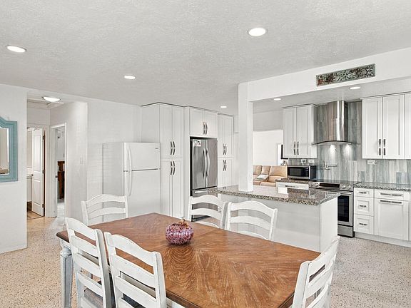 4th image of 245 SW 5TH Street
