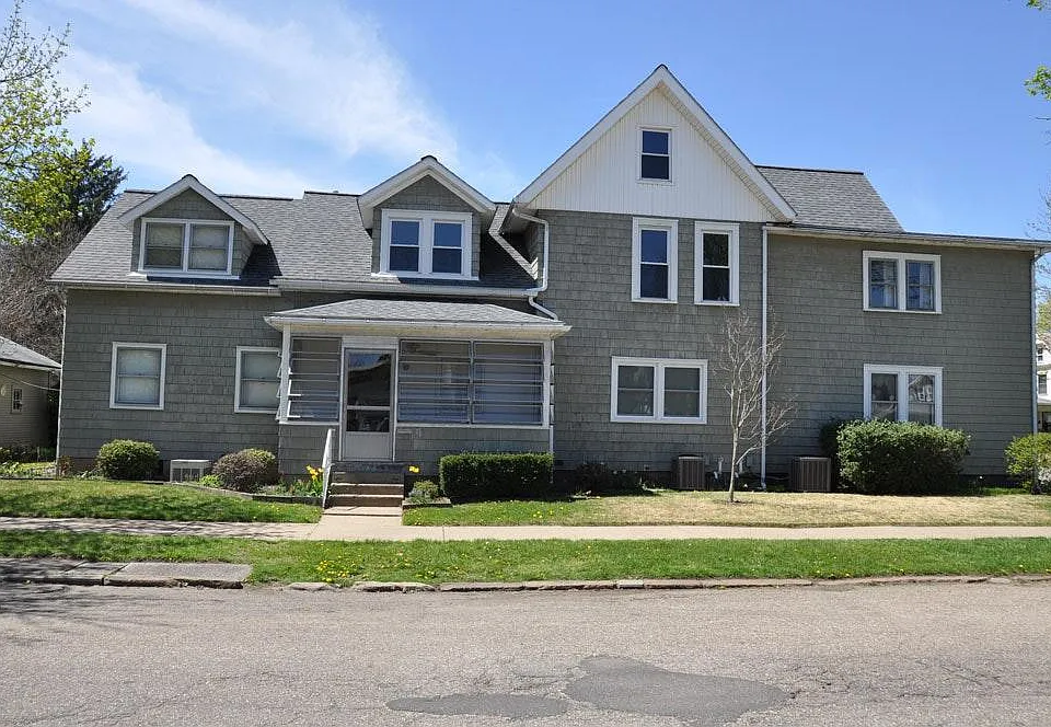 502 Fair Ave NW #2