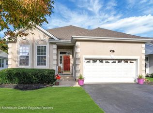 15 Masters Ct, Little Egg Harbor, NJ 08087