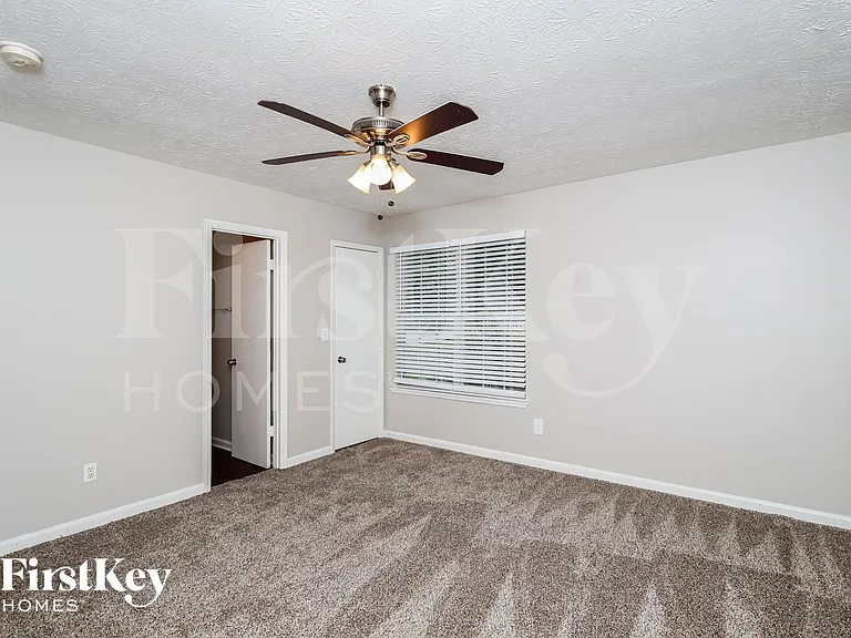 1158 Iron Gate Blvd — Photo 8