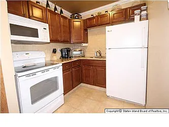 Sold by Robert DeFalco Realty