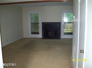 727 S Main St APT 111, Hinesville, GA 31313