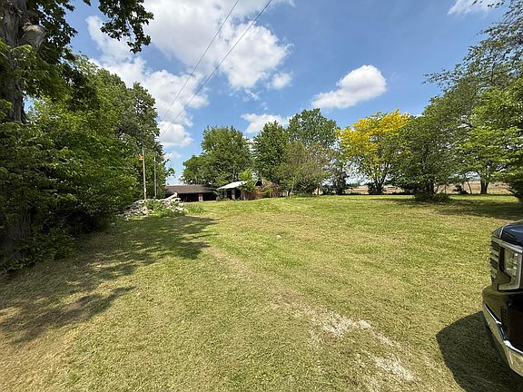 2nd image of 2769 Shoemaker Rd
