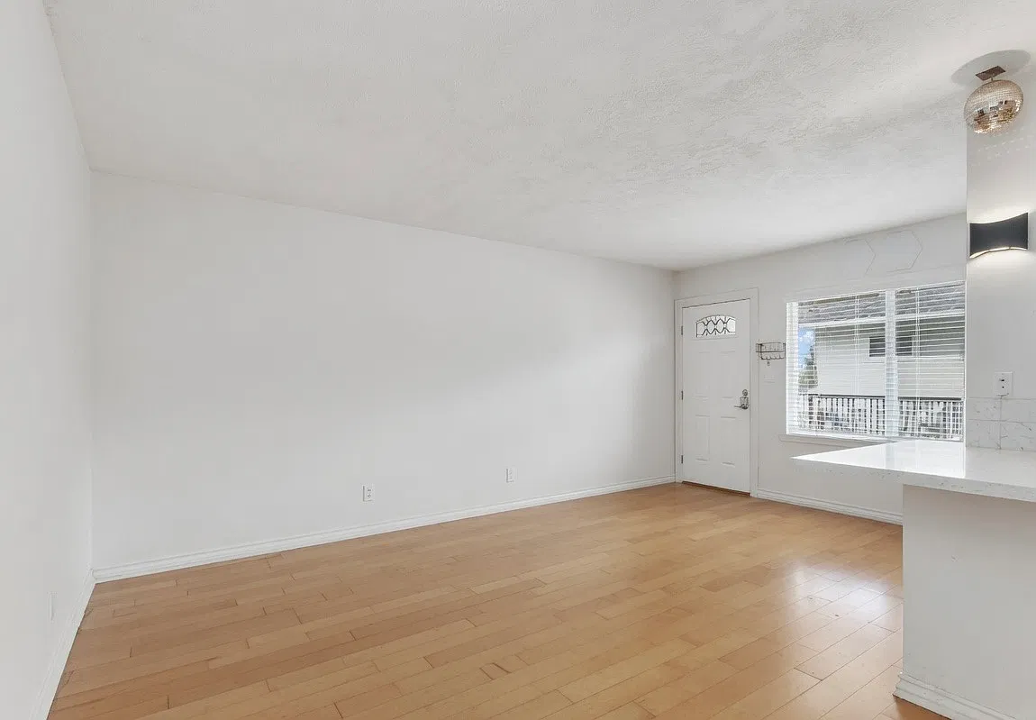 1 bed, 588 sqft, $2,300 — Photo 4