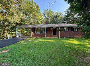 26365 Mountain View Dr, Rhoadesville, VA 22542