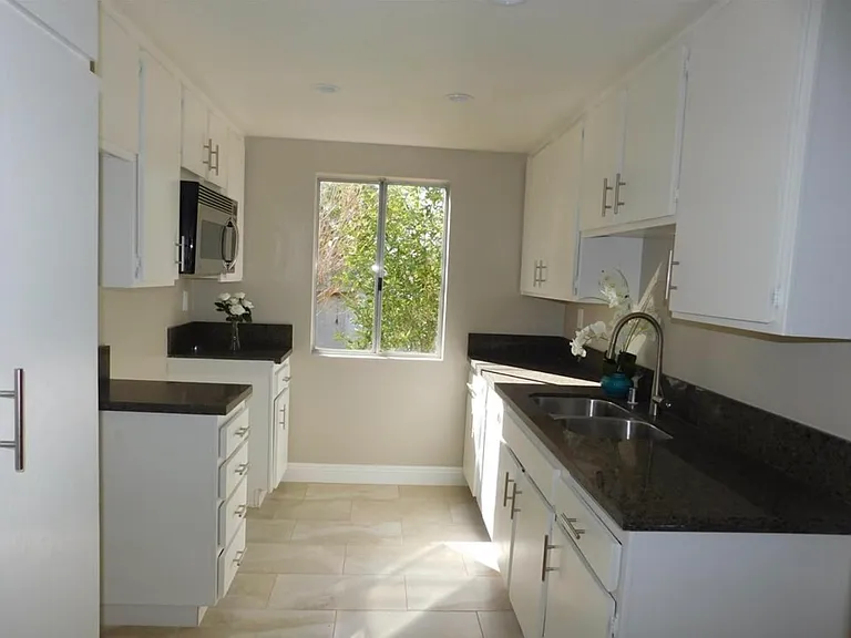 Plenty of cabinets
