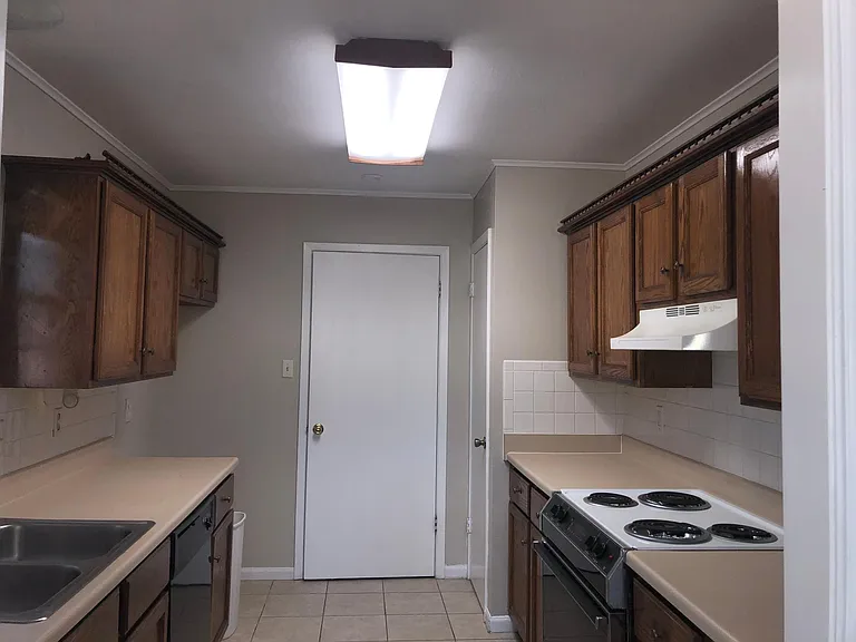 101 Hickory Hill Dr — Photo 7