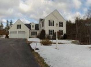 66 Parkhurst Rd, Merrimack, NH 03054