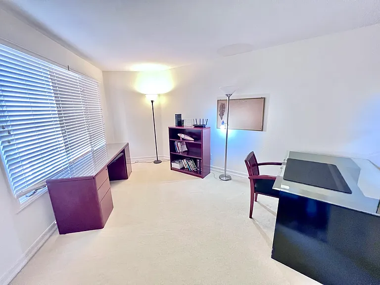 12828 Harwick Ln — Photo 38