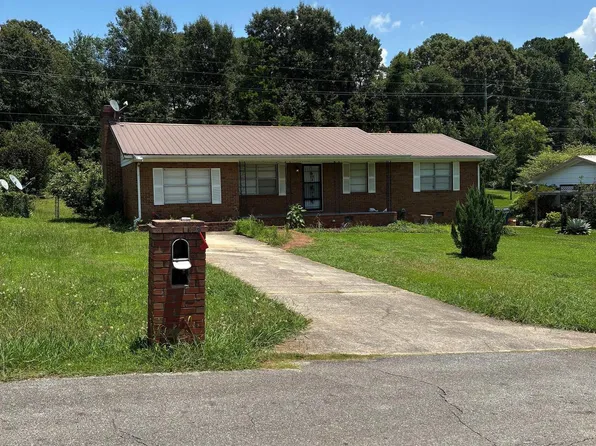 109 Brenda Rd, Anniston, AL 36206