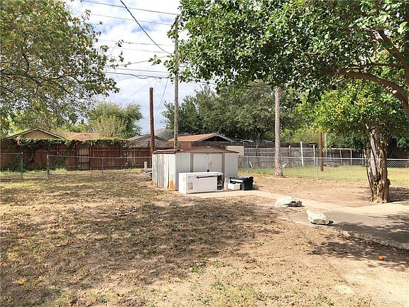 4th image of 1209 S 10th Ave