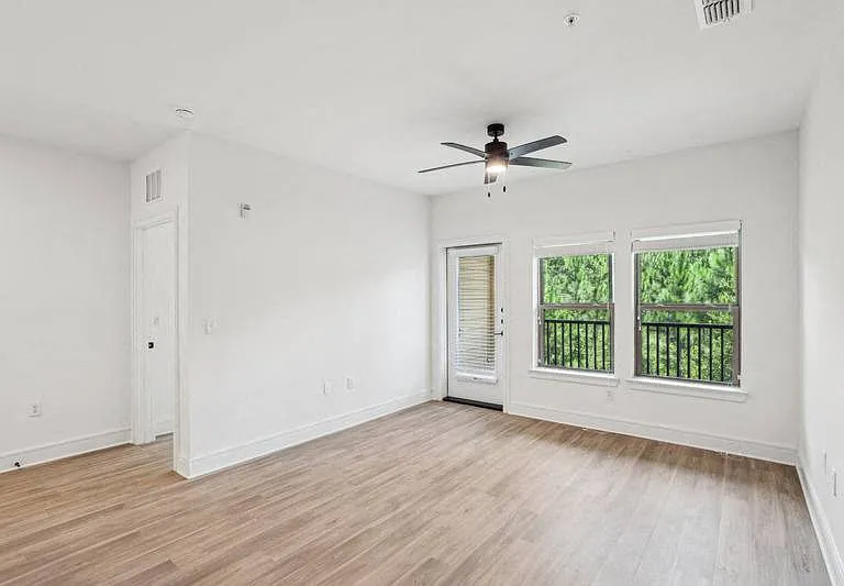 Tropia Luxury Apartments — Photo 161