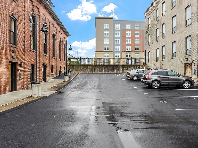 205 Summer St #3 — Photo 42