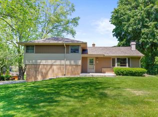 8930 W Edgerton Ave, Greendale, WI 53129