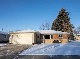 622 North Ave, Bismarck, ND 58501