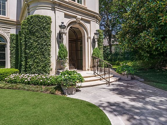 4th image of 5205 Park Ln