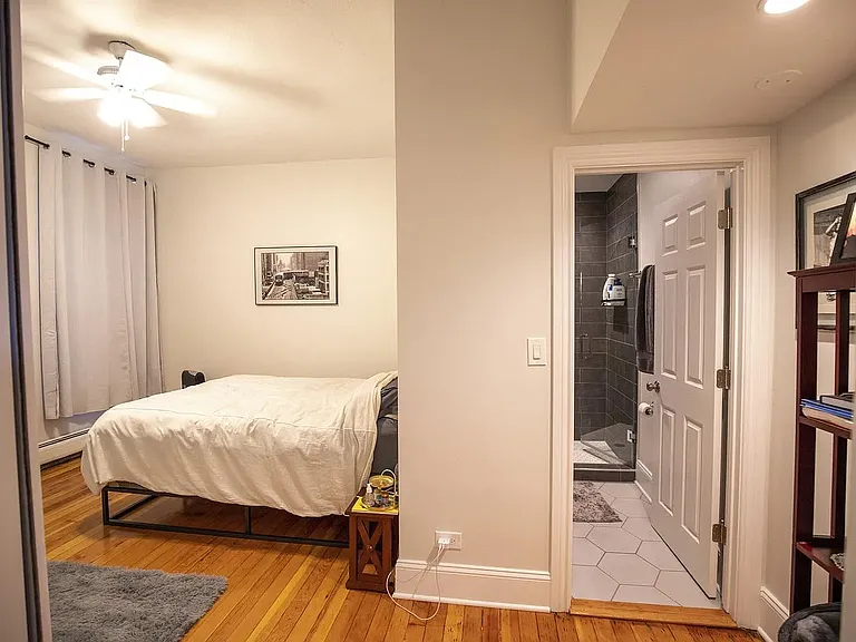 2052 N Halsted St #2R — Photo 9