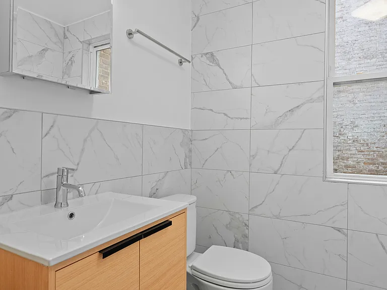 1384 State St #3 — Photo 4