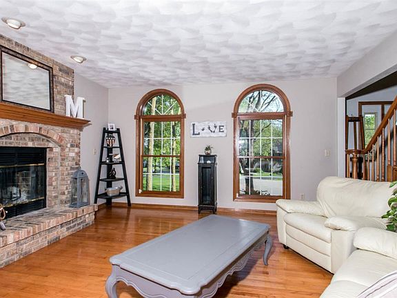 4th image of 226 Sanctuary Pl